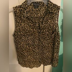 Wet Seal button down sleeveless top